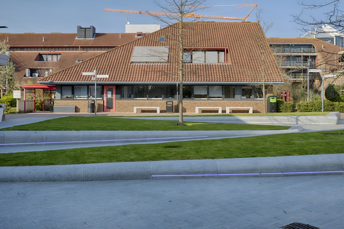 geoform simple 2000 benches bespoke illuminated natural stone planter and seat