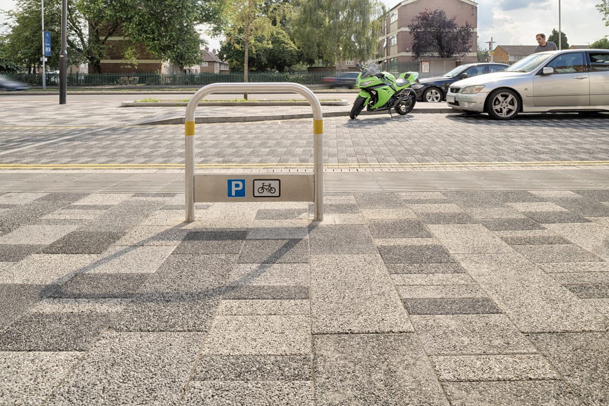 motorcycle stands - hayes uxbridge