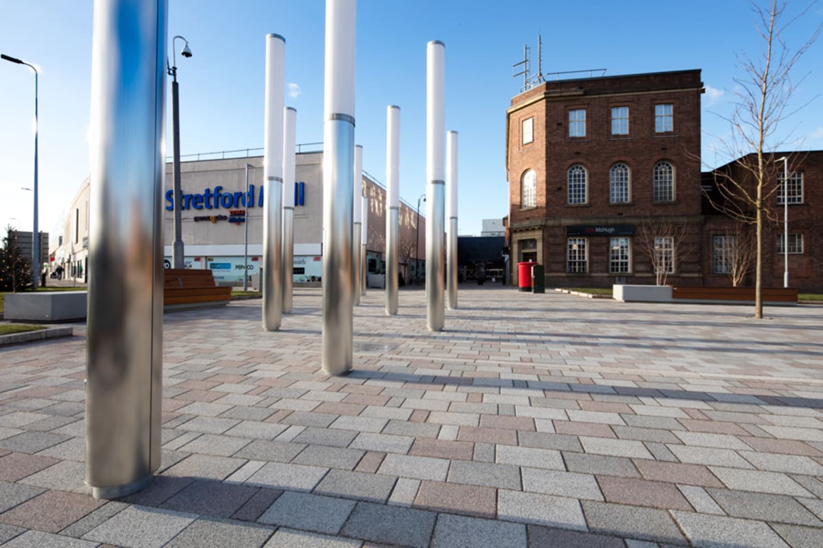 modal & geo lightstacks- stretford mall