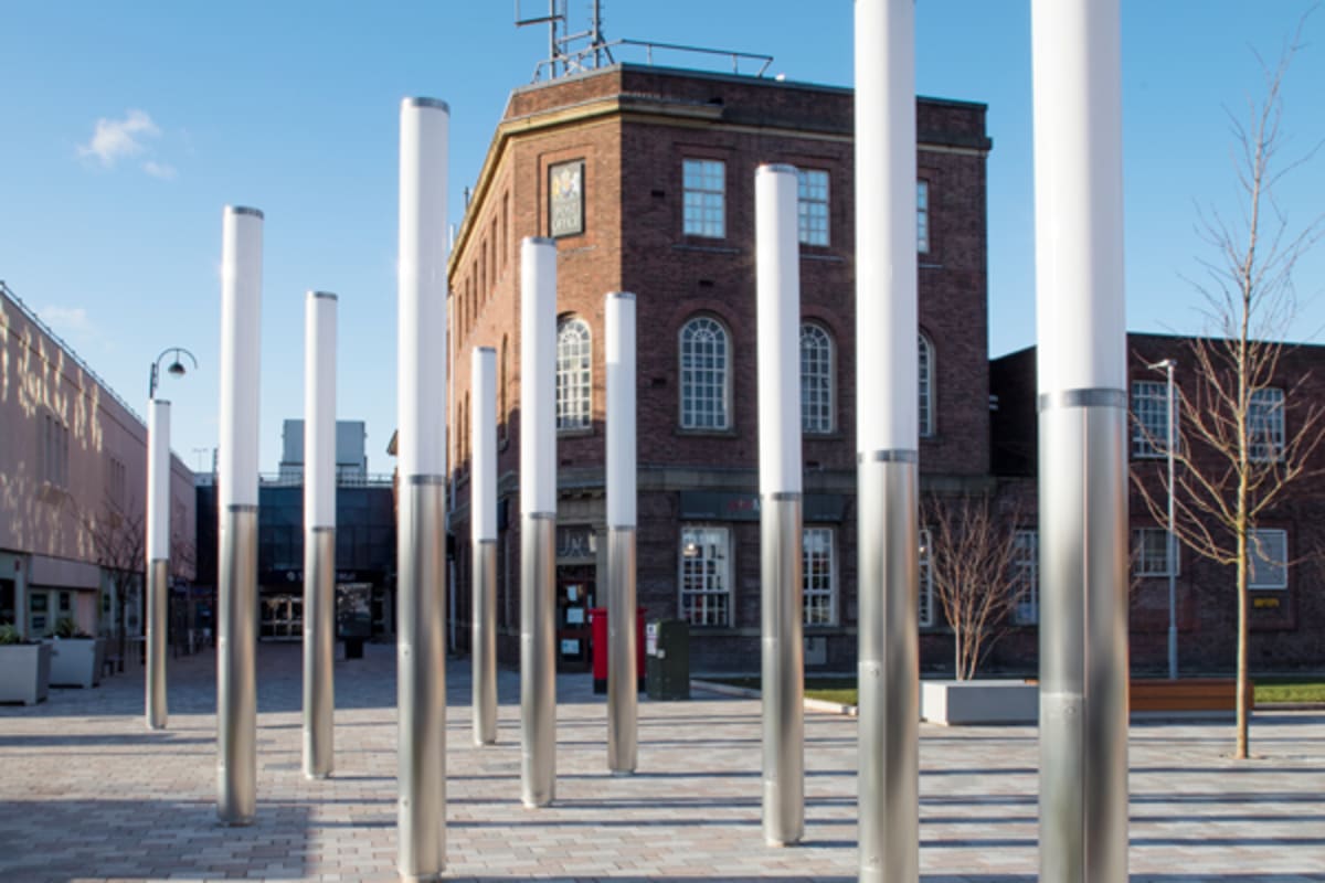 modal & geo lightstacks- stretford mall