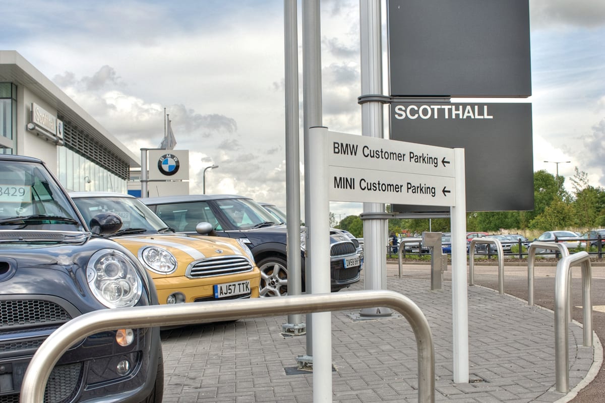 rb60 ss stainless steel hoop barriers bmw mini garage borehamwood