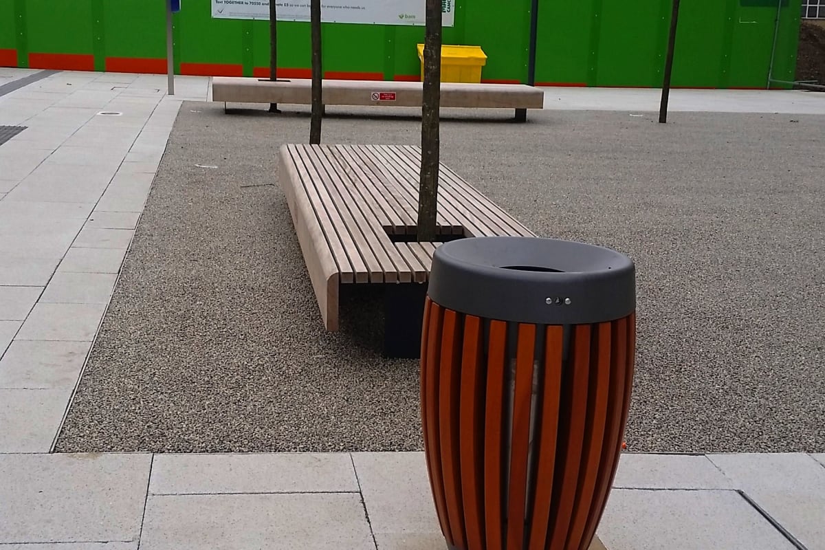 sineu graff mobile gardens and rendezvous litter bin
