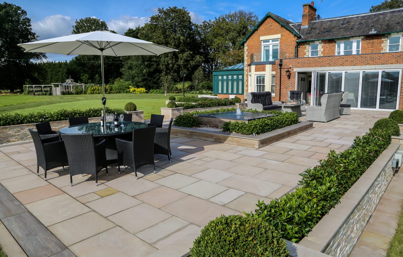 Marshalls Fairstone Sawn Versuro garden paving