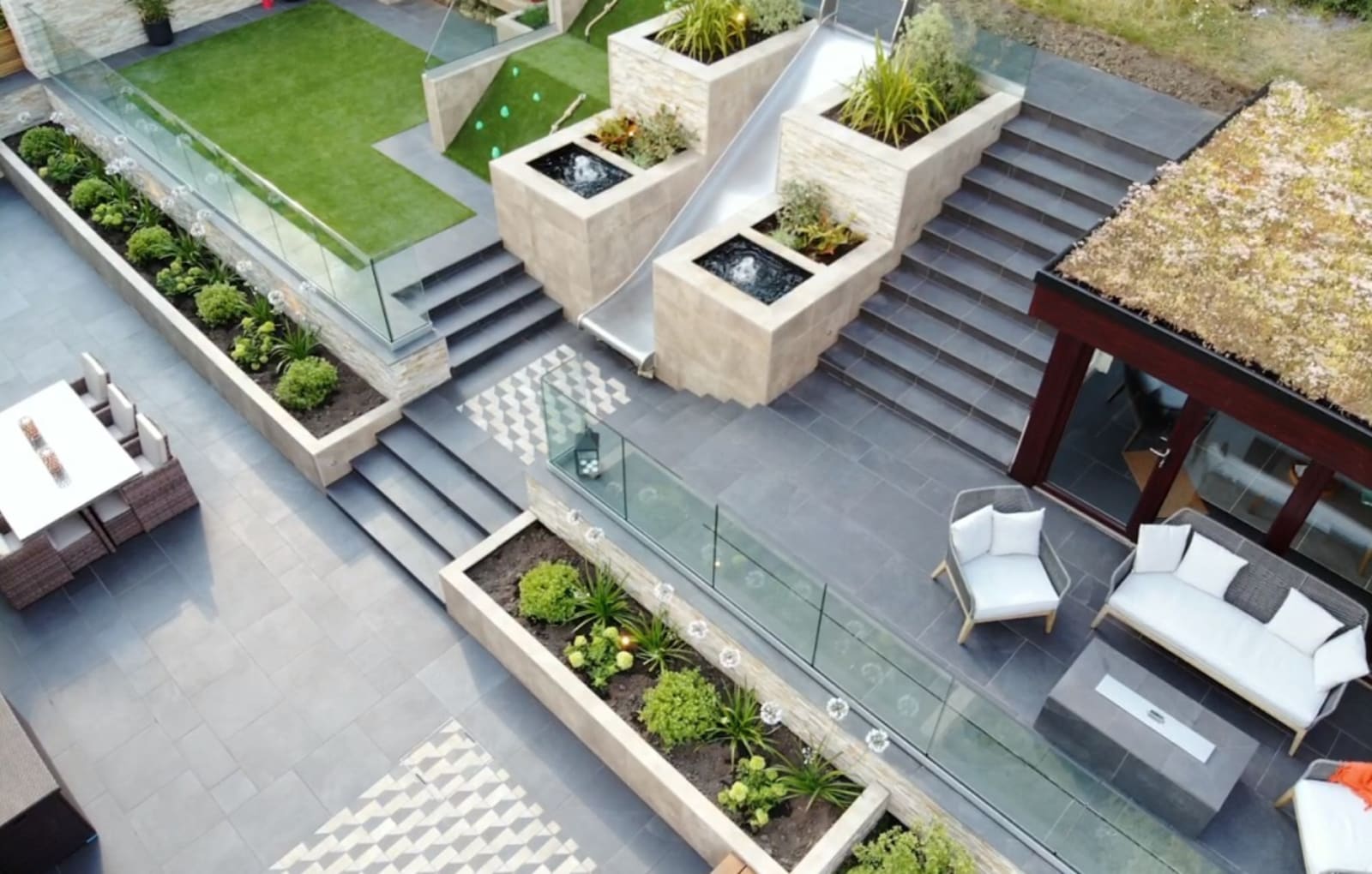 Luxury fun family garden