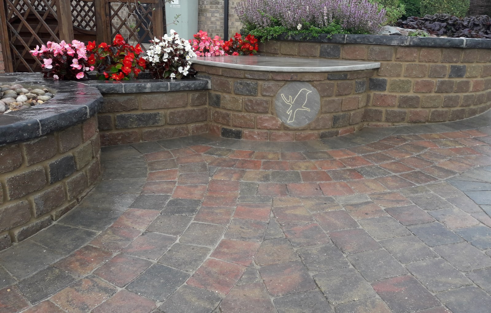 Drivesett Tegula Walling and Drivesett Tegula Circle