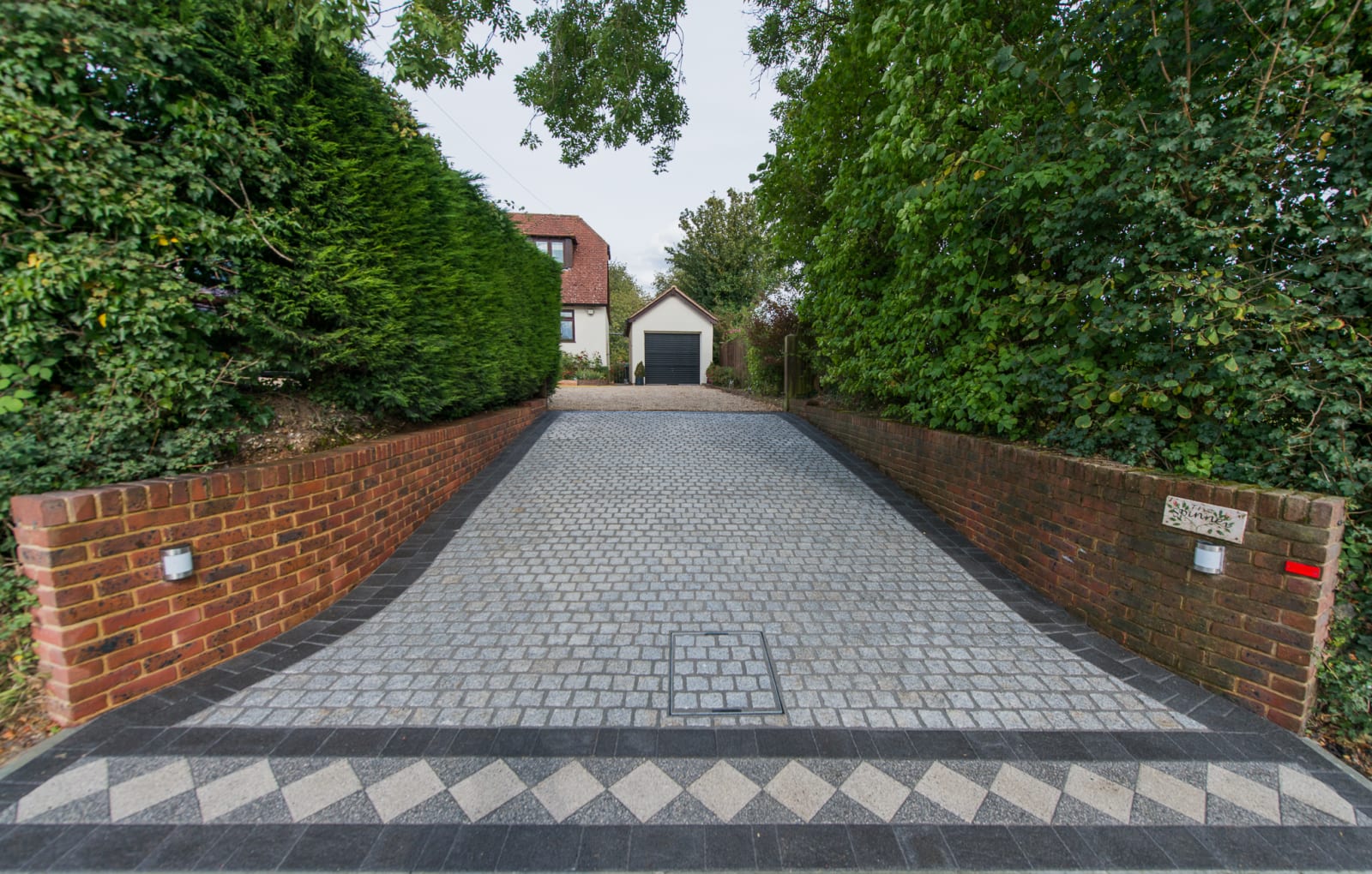 Marshalls Sawn Granite Setts and Drivesett Argent in Light and Dark block paving