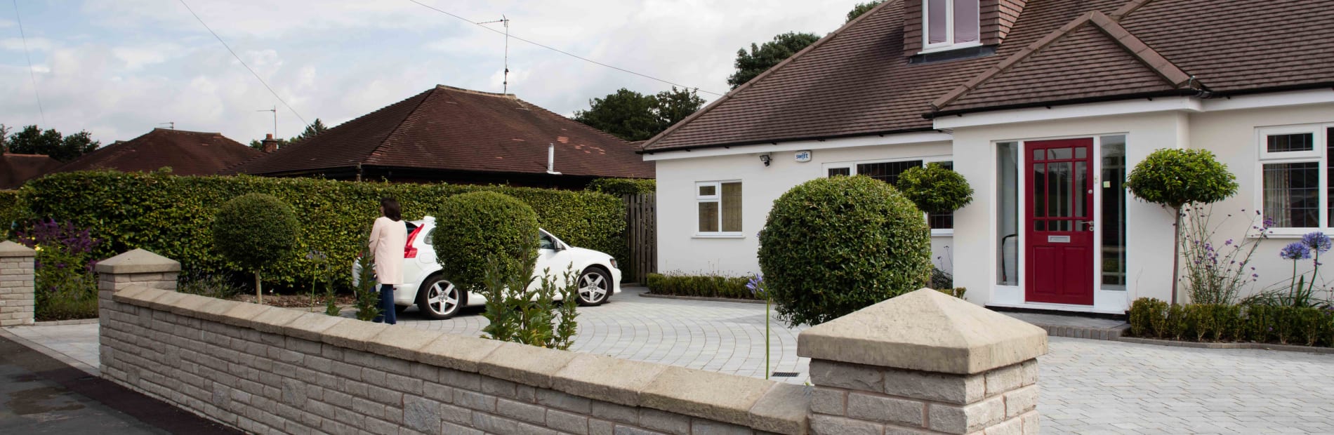5 Steps To Planning Your Front Garden Marshalls Accentuate the patterns of house the main requirements for plants in a front garden is that they give structure and don't take too house beautiful, part of the hearst uk fashion & beauty network house beautiful participates in. 5 steps to planning your front garden