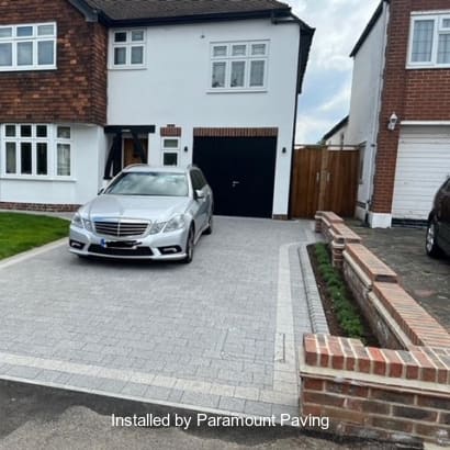 Marshalls paving installer by register member