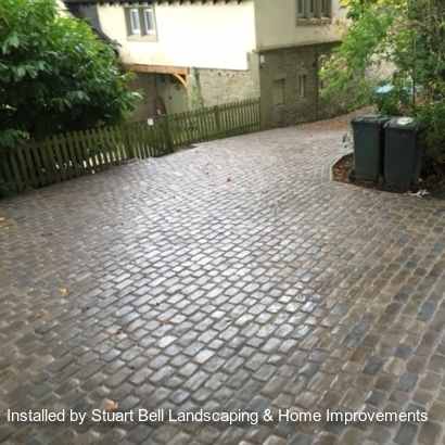 Marshalls Drivesys Cobble in Iron Grey and Canvas installed by a Marshalls register member.