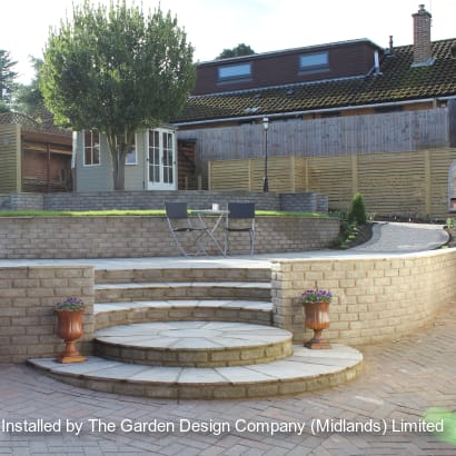 Marshalls garden walling in a patio setting,