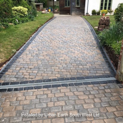 Marshalls driveway product installed by a Marshalls register member