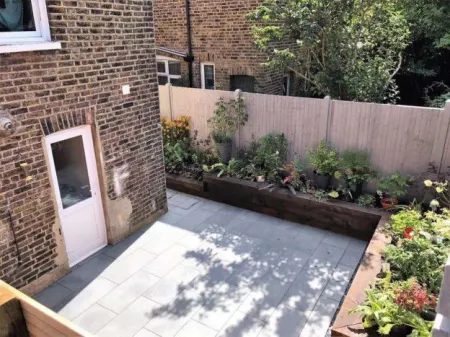 Granite Eclipse paving used in a back garden