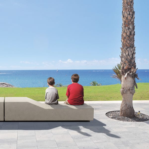 escofet garonne backless bench