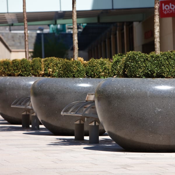bellitalia giove planters - cardiff centre