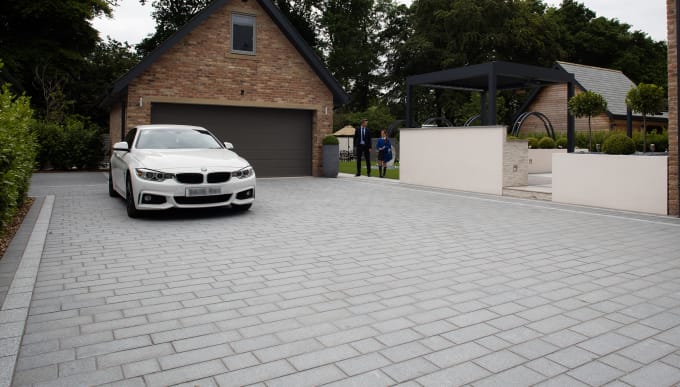 Marshalls Sawn Granite Setts in Light