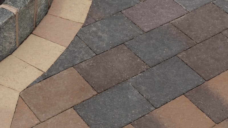 Drivesett Coppice - Cedar Blend And Pennant Blend With Oak Blend Border Detail