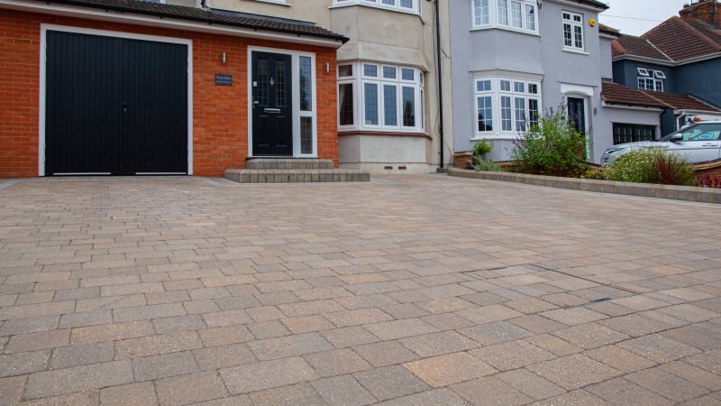 Drivesett Tegula - Hazlenut