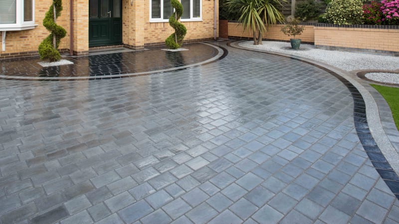 Drivesys Riven Stone - Silver Grey And Basalt Using Drivesys Jointing Compound