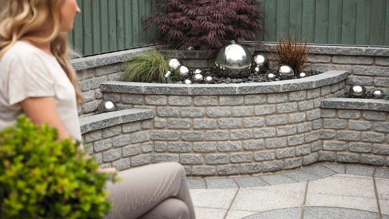 Marshalite Walling Rustic Finish In Ash Multi With Argent Dark Paving Cut As A Coping Unit