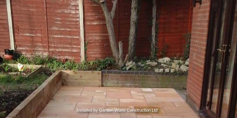 Marshalls garden paving laid in a patio.