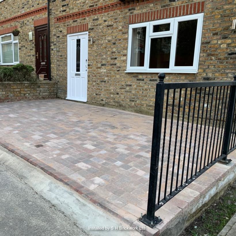 Marshalls block paving installed by a Marshalls Register Member.