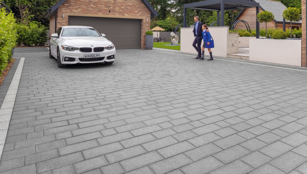 Sawn granite setts