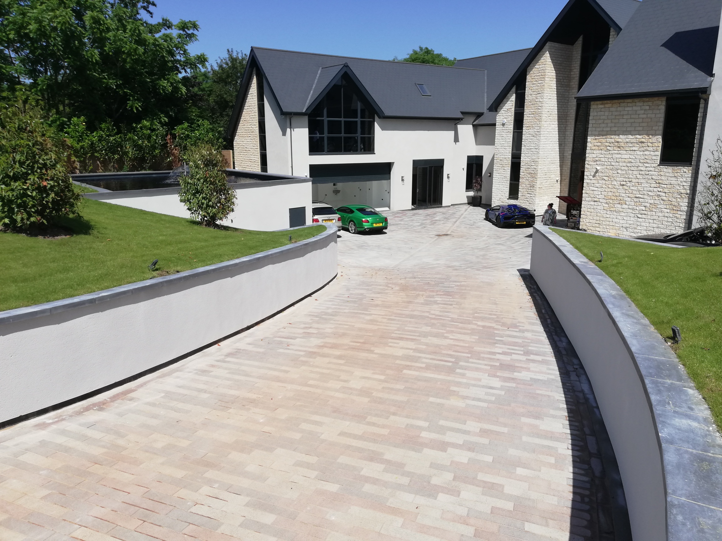 A Large Luxurious Driveway For A Luxury Property With A Helipad | Marshalls