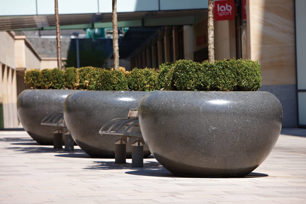 bellitalia giove planters - cardiff centre