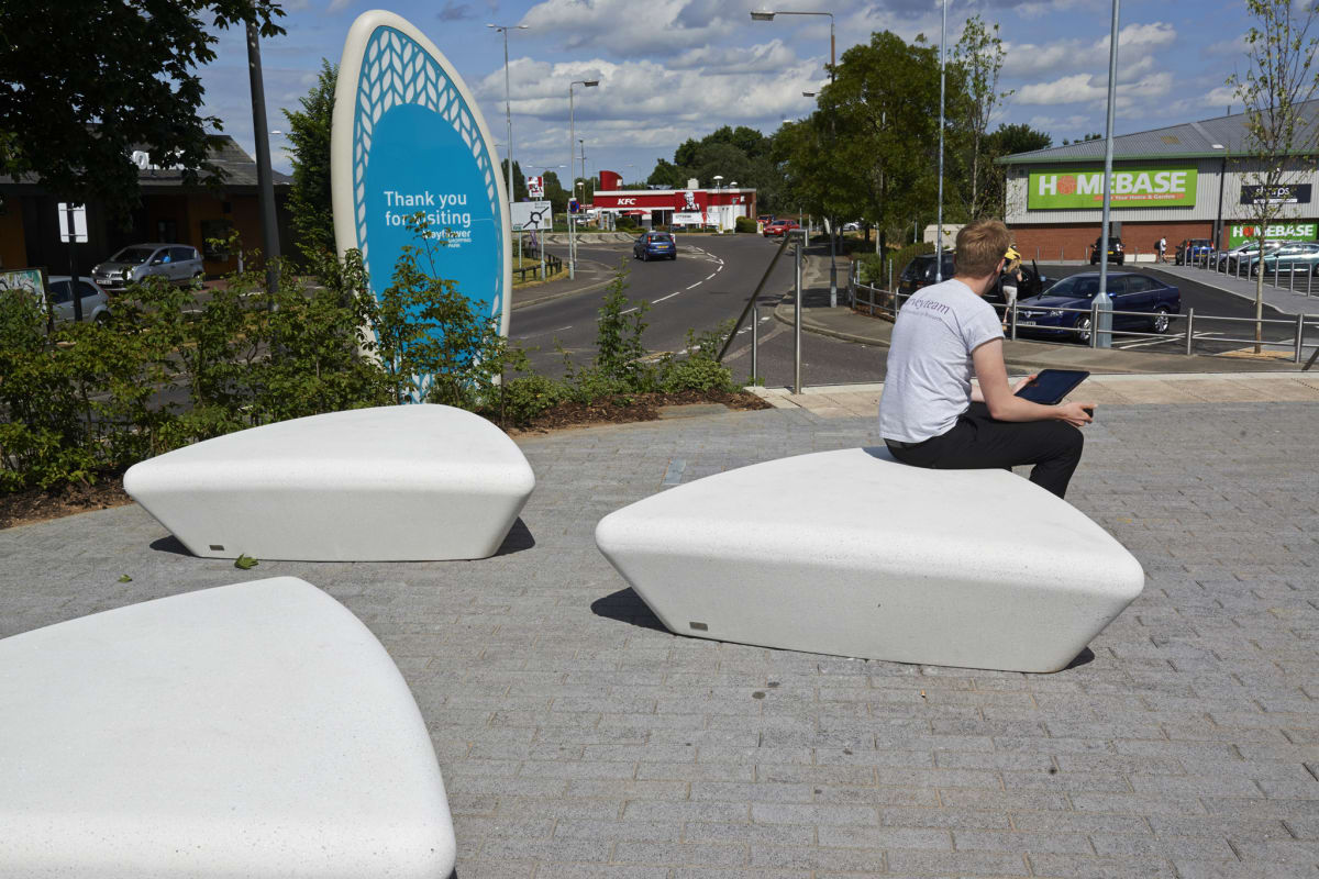 escofet extasi bench mayflower retail park basildon