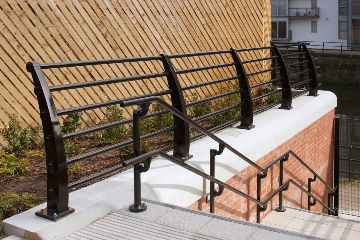 ferrocast waterside 6 post and rail
