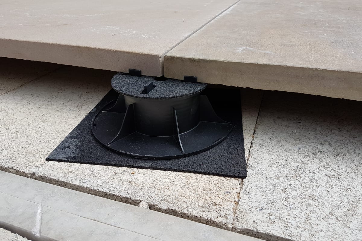 fixed head pedestal installed close up
