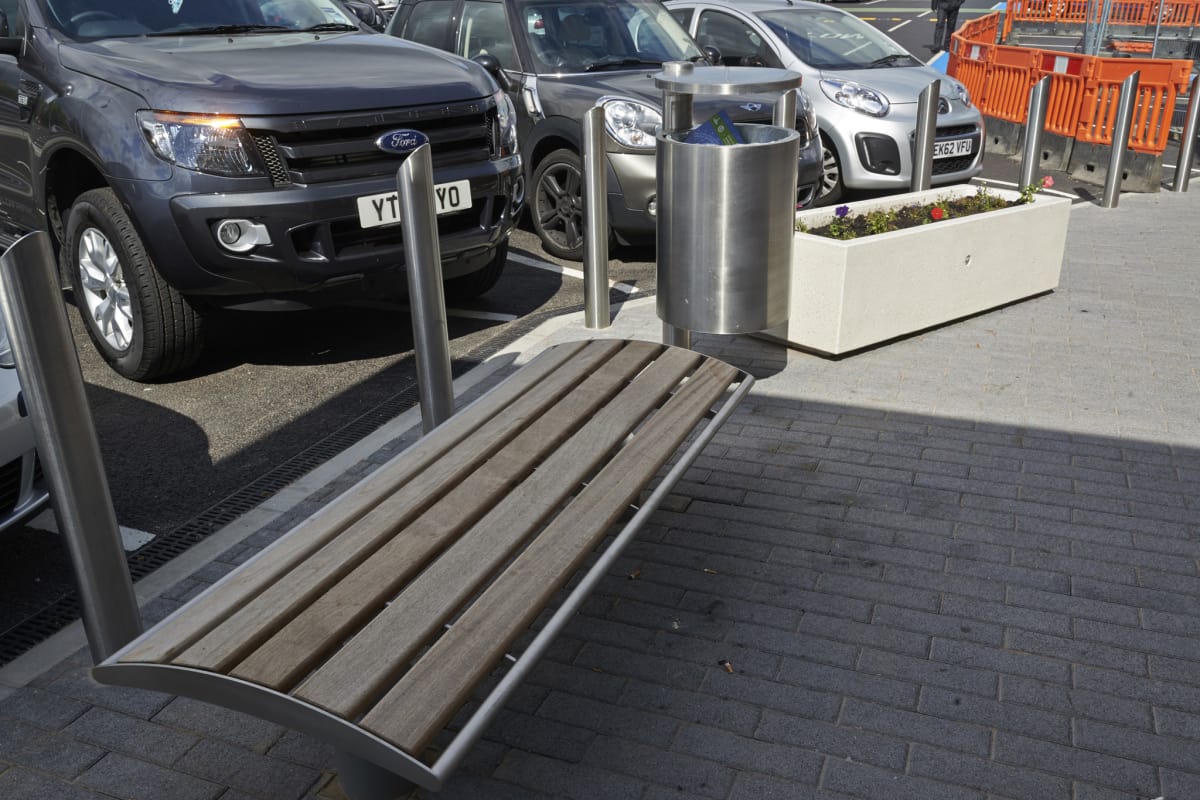 geo litter bin and geo bench - mayflower retail park basildon