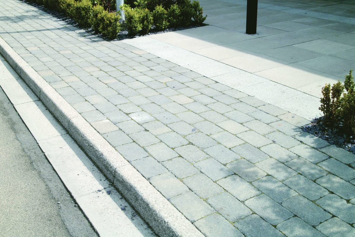 Marshalls Charnwood Textured French Grey and Marshalls Tegula Pennant Grey Warrington 1614