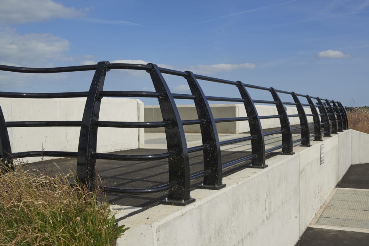 marshalls waterside 5 post and rail system aberton reservoir