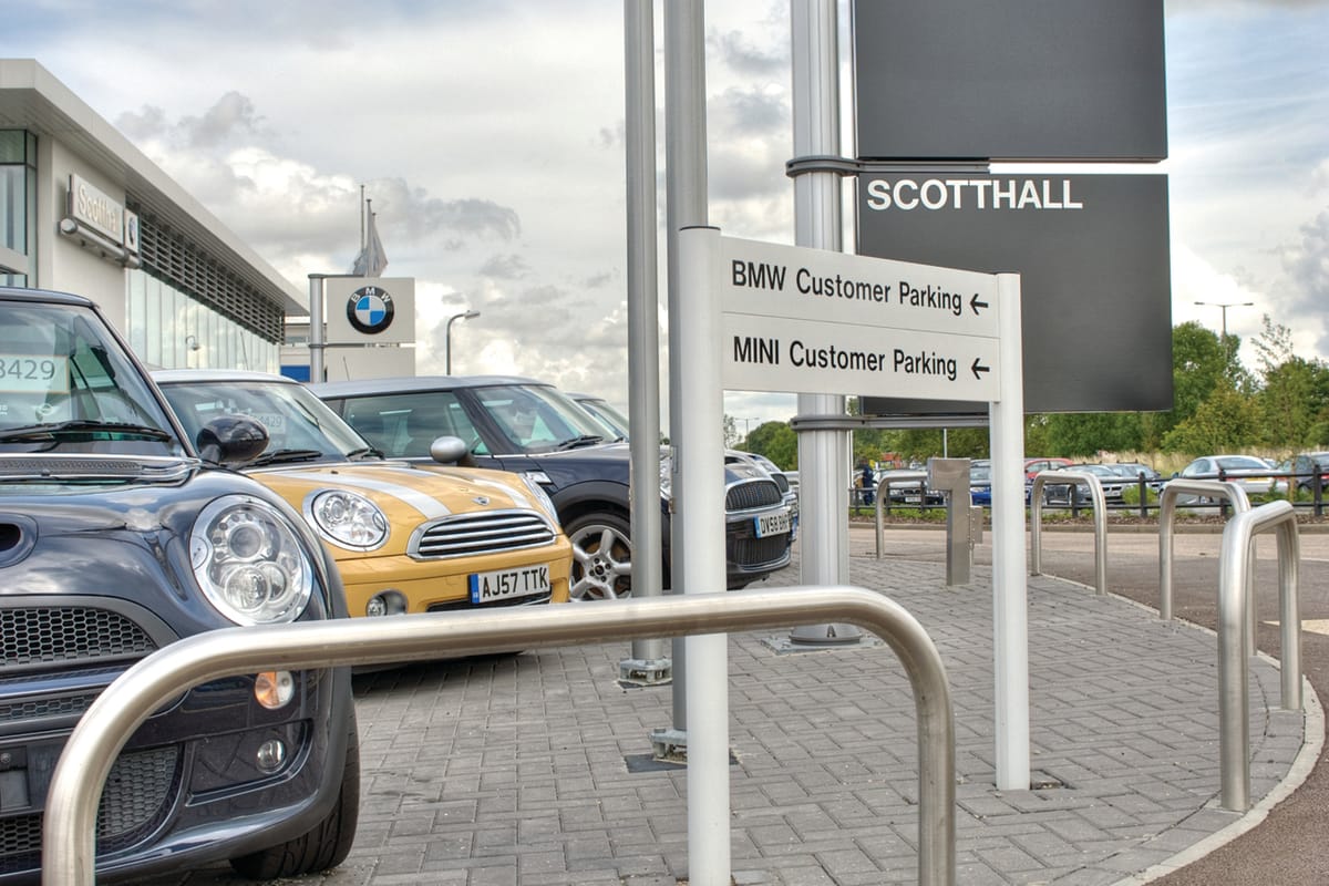 rb60 ss stainless steel hoop barriers bmw mini garage borehamwood