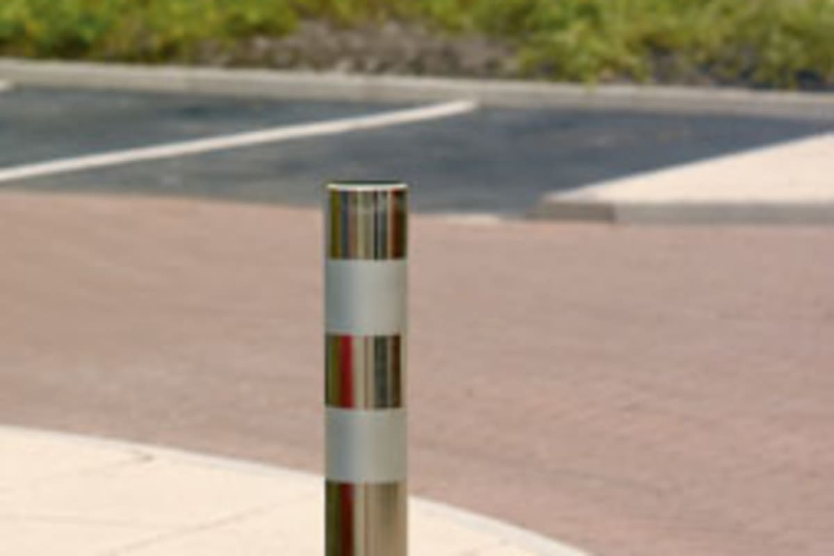 rhino rs007 stainless steel bollard