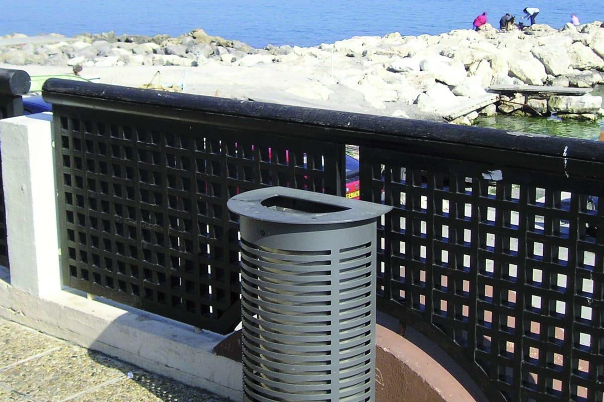 sineu graff contemporary semi circular steel and stainless steel litter bin
