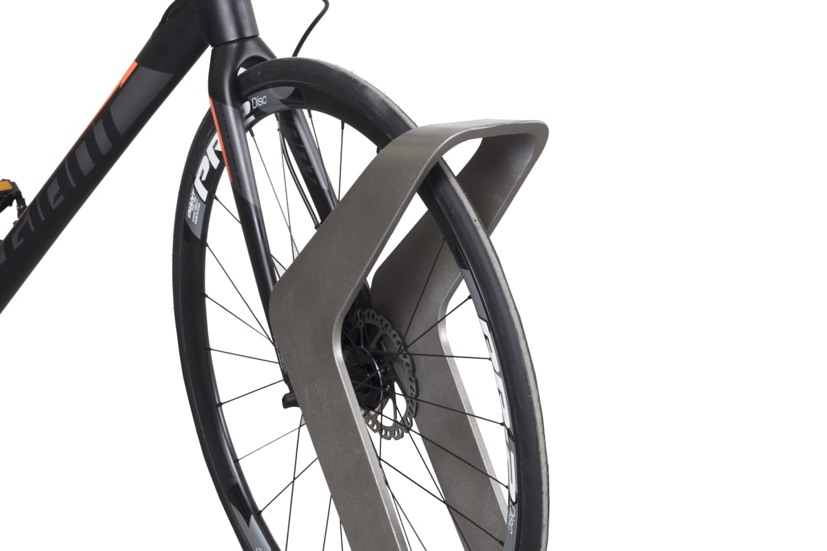stratic cycle stand with bike - quartz