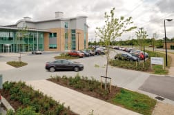 la linia - keyblok and saxon paving - chesterford research park