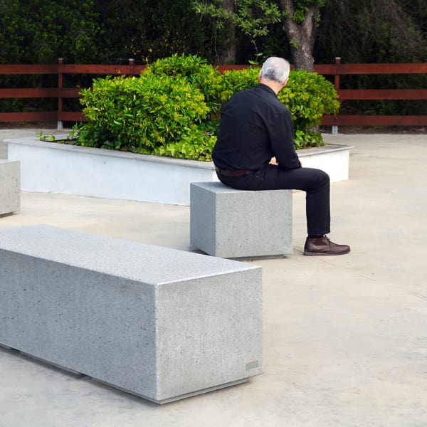 escofet box backless benches