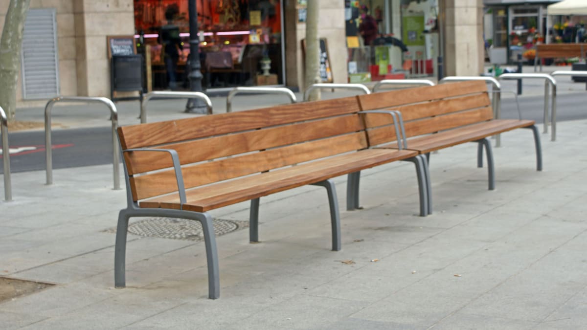 wooden kiwi seat
