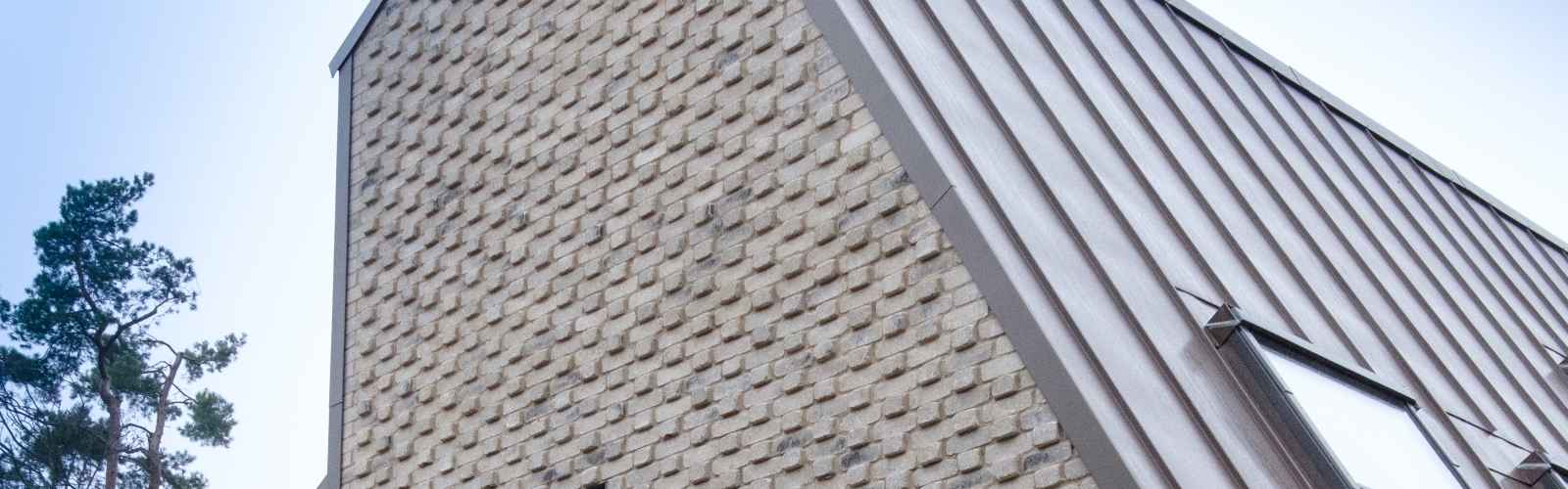 Facing Bricks installer on a building in Wiltshire