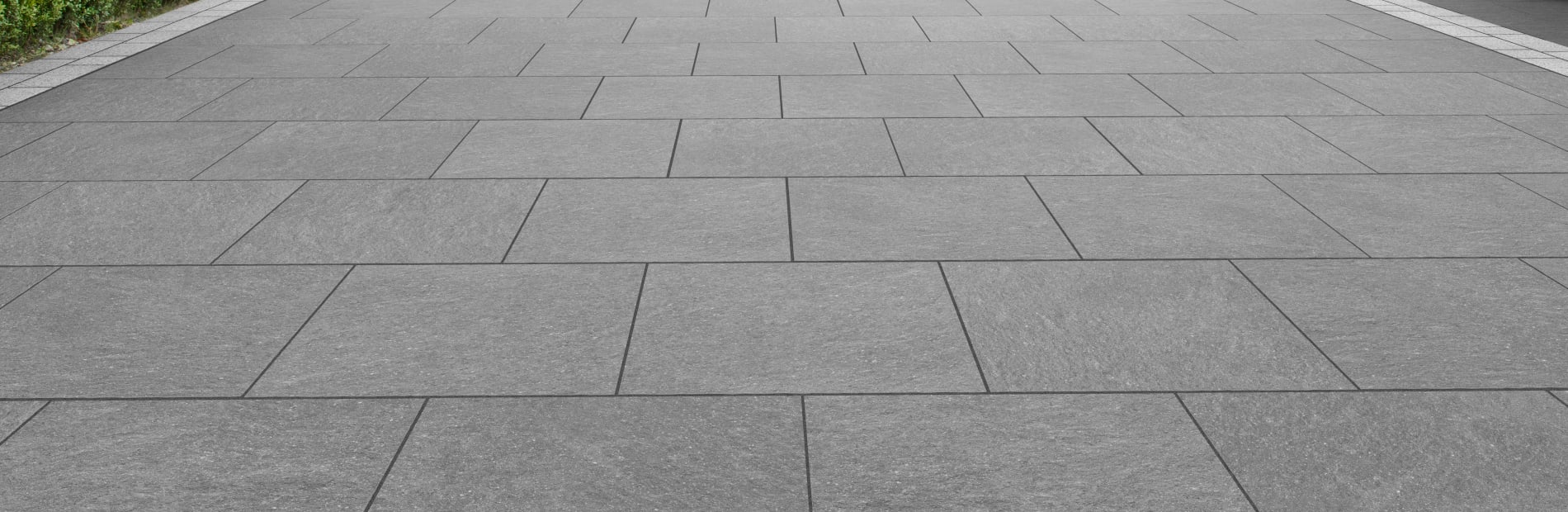 Tempo Crafted driveway paving in carbon