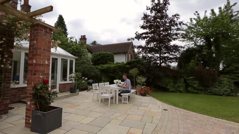 Garden Fly Through: Drivesett Tegula Original And Harvest